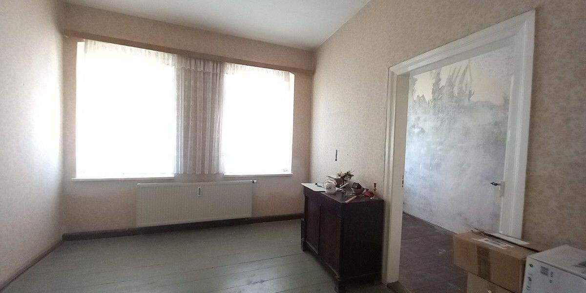 Mehrfamilienhaus, Wohnhaus Crimmitschau - 9 Zimmer, 185 m&sup2;, 69.000&euro; | Angebot:25385481