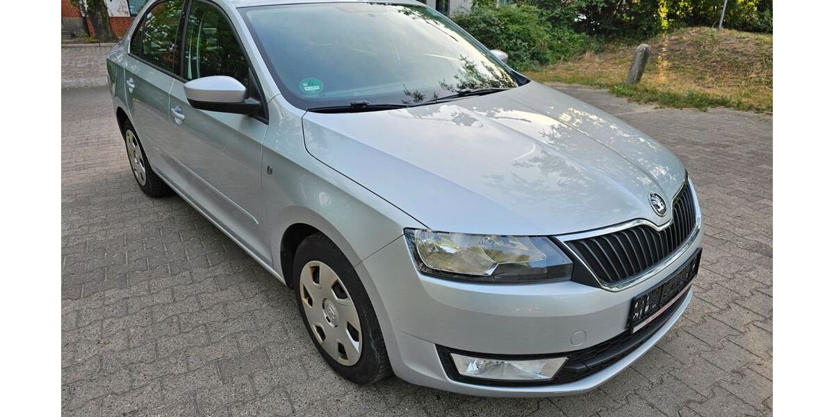 Skoda Rapid 121.000 km 6.700 &euro; Berlin 13353