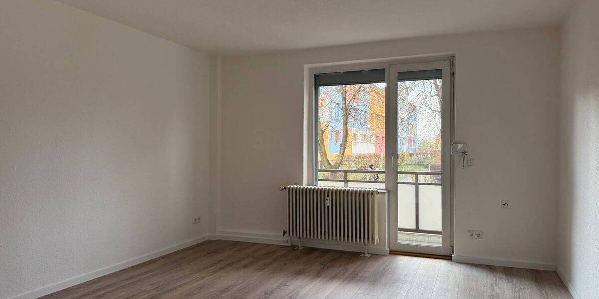 ++ Erstbezug nach Sanierung ++ Schöne 3-Raumwohnung mit Balkon in Weinböhla 3 zimmer