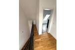 SCHICK und SUPER ZENRAL im ACHIMER BAUERNVIERTEL Hochwertige, schöne 3 Zimmer-Maisonette-Wohnung Baujahr 2022 mit großem Balkon und Garagenplatz