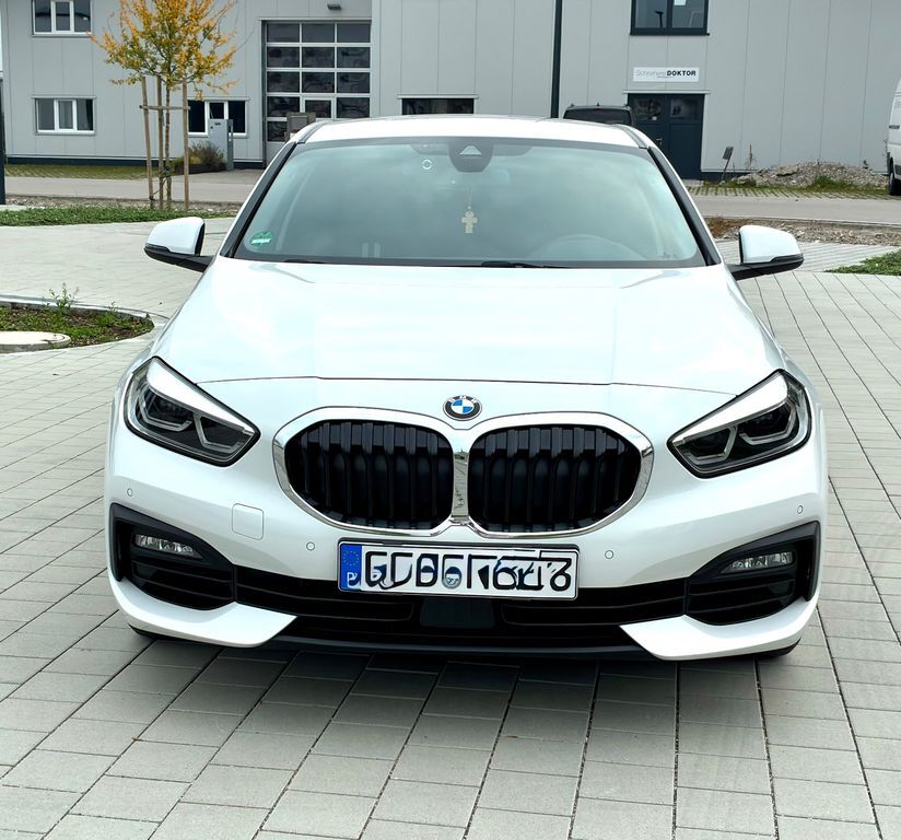 BMW 118 114.000 km 17.099 € Moorenweis 82272