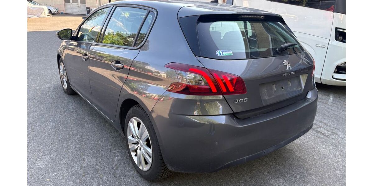 Peugeot 308 183.582 km 5.355 &euro; Frankfurt am Main 60389