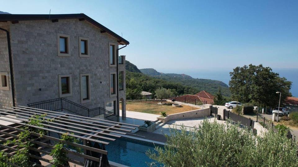 2 Traumvillen in Montenegro