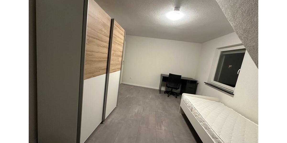 Wohnen auf Zeit Villingen-Schwenningen Schwenningen - 1 Zimmer, 20 m&sup2;, 330&euro; | Angebot:26172267