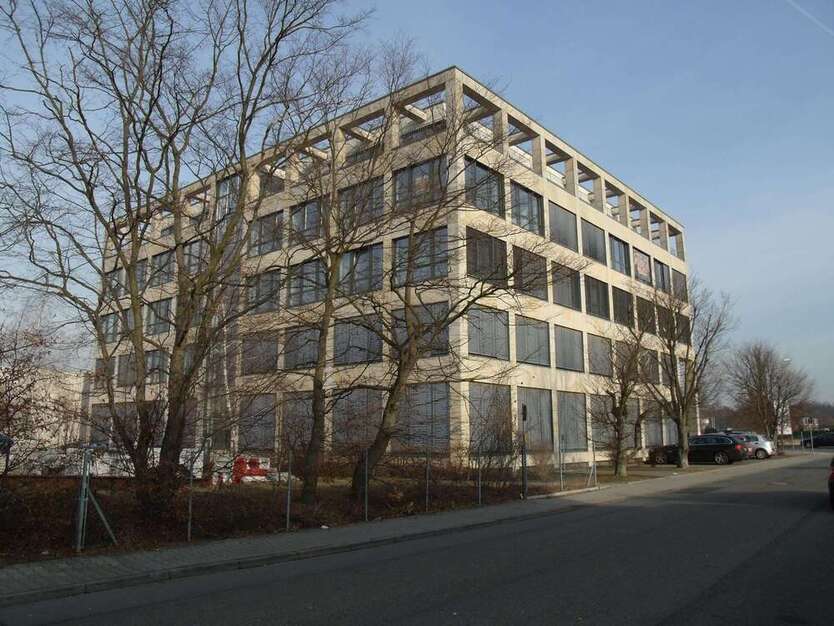 Büro in Mörfelden-Walldorf 1.200 € 150 m²