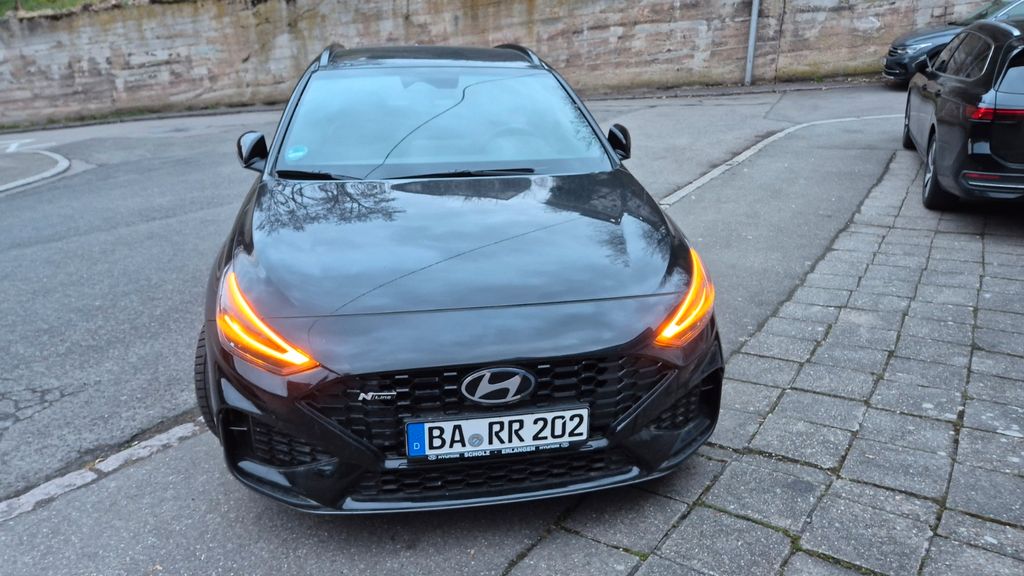 Hyundai i30 1.300 km 24.499 &euro; Stuttgart 70184