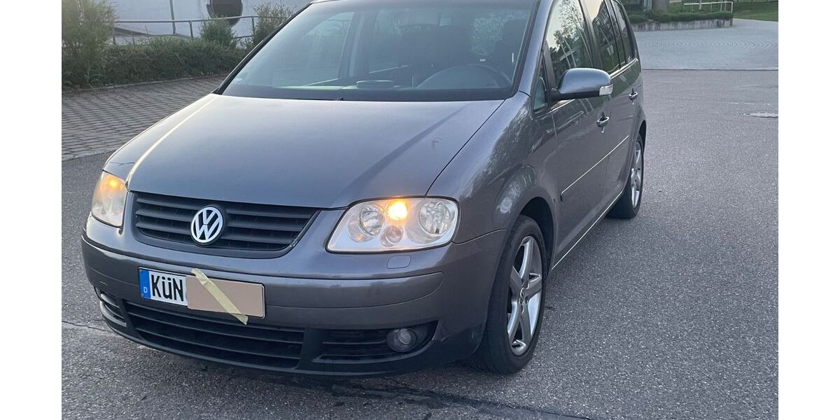 VW Touran 387.555 km 1.200 &euro; Kupferzell 74635