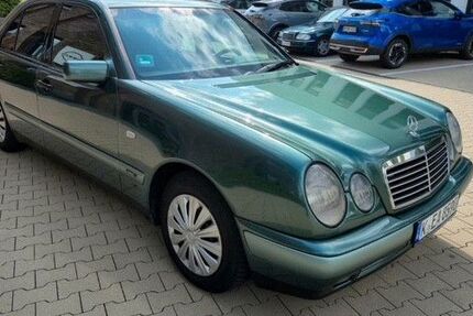 Mercedes-Benz E 230 186.500 km 4.000 &euro; Mendig 56743