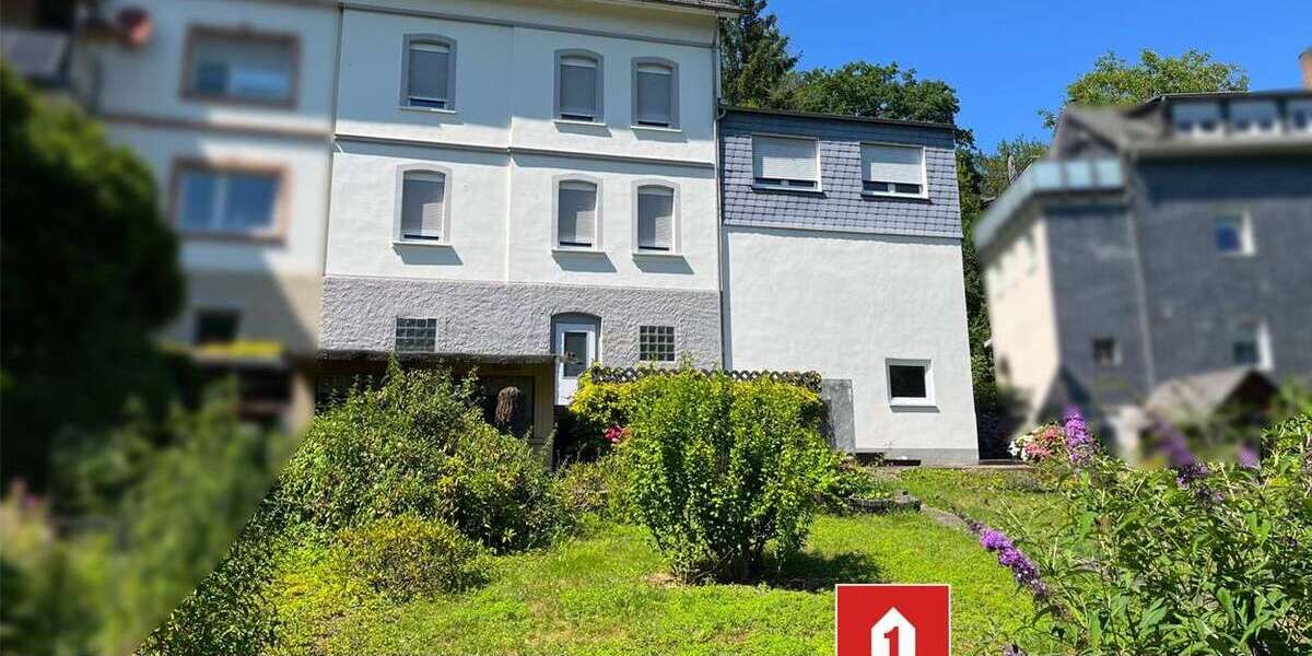 Einfamilienhaus Siegen - 9 Zimmer, 190 m&sup2;, 264.000&euro; | Angebot:27111898