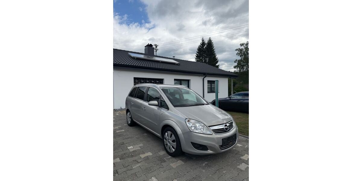 Opel Zafira 204.000 km 3.000 &euro; Tuttlingen 78532