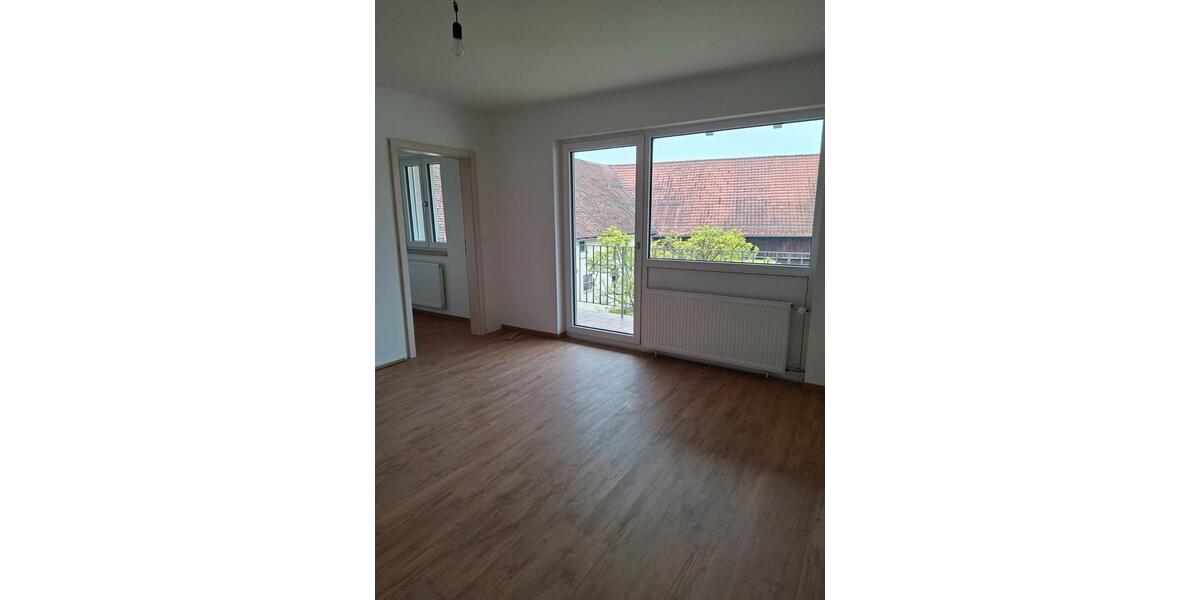 Etagenwohnung Thalmässing - 9 Zimmer, 100 m&sup2;, 850&euro; | Angebot:26413600