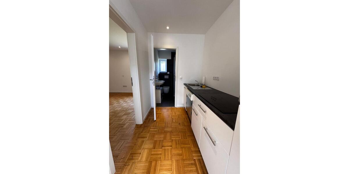 35m² 2 Zimmer, Küche, Bad Wohnung mit Parkett in Much Alefeld zimmer