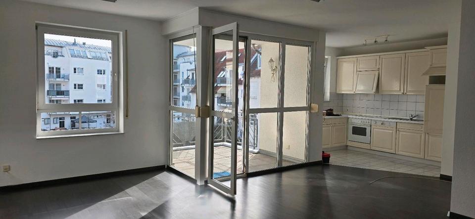 Etagenwohnung Raunheim - 3 Zimmer, 78 m&sup2;, 1.610&euro; | Angebot:25833976