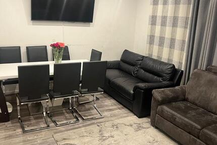 Großzügiges Haus mit eigenem Garten zu Vermieten 4 zimmer