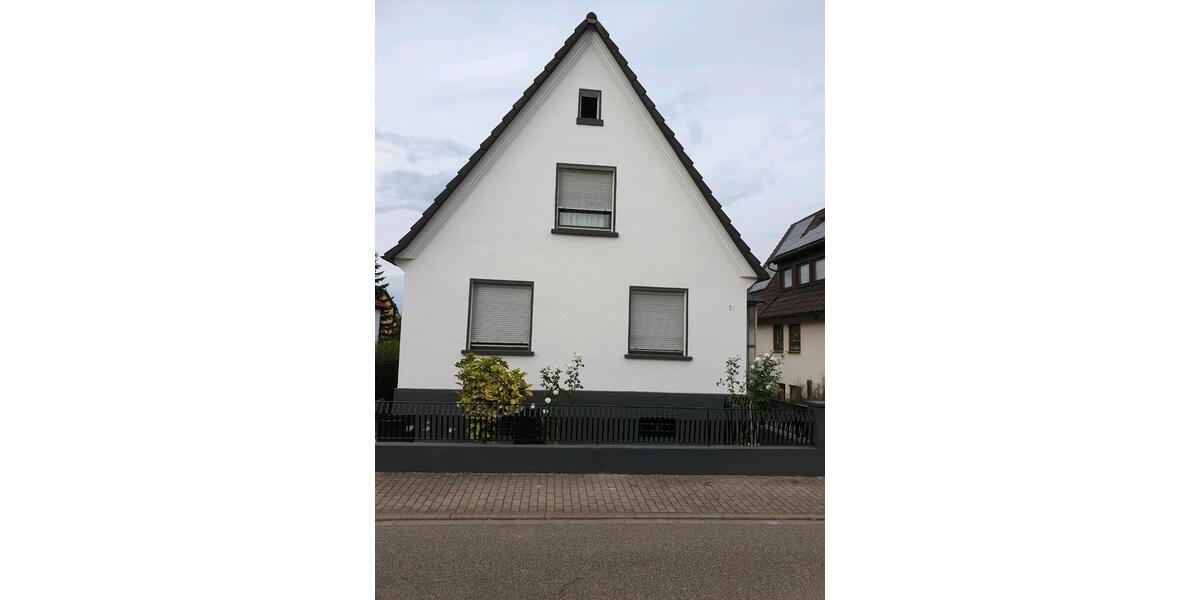 Haus in Kehl mit grossem Garten (freistehendes EFH) 3 zimmer