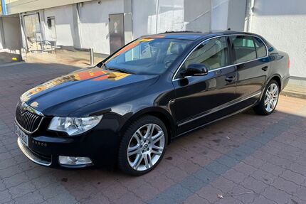 Skoda Superb 173.000 km 10.700 &euro; Berlin 12043