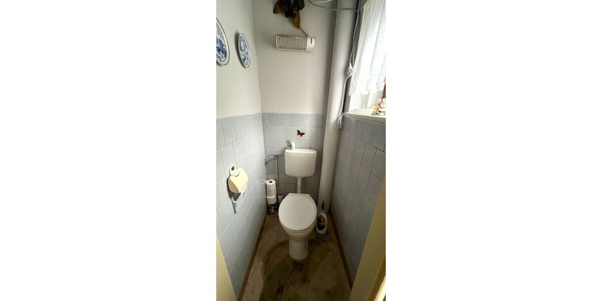 Doppelhaushälfte für die kleine Familie mit gepflegten Grundstück 4 zimmer