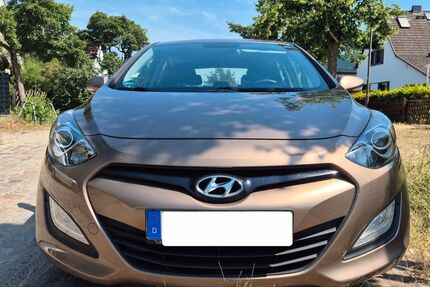 Hyundai i30 158.915 km 5.300 &euro; Schulzendorf 15732