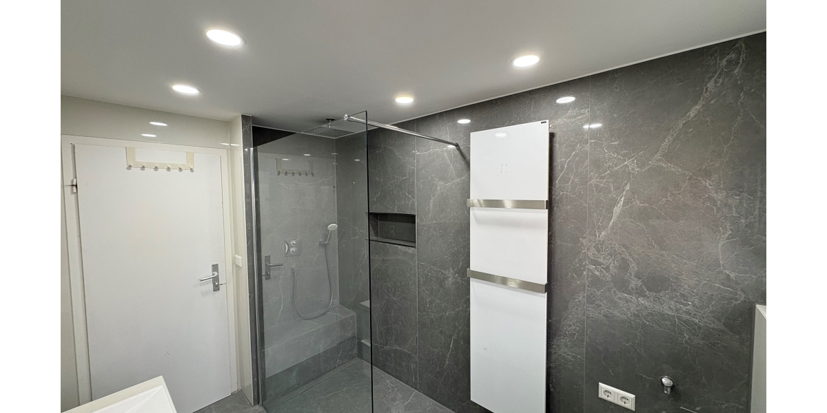 Freistehendes 2-Familienhaus - ideal für Familien oder Handwerker in Remseck-Hochberg 6 zimmer