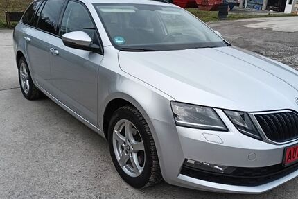 Skoda Octavia 333.500 km 7.666 &euro; Möckmühl 74219