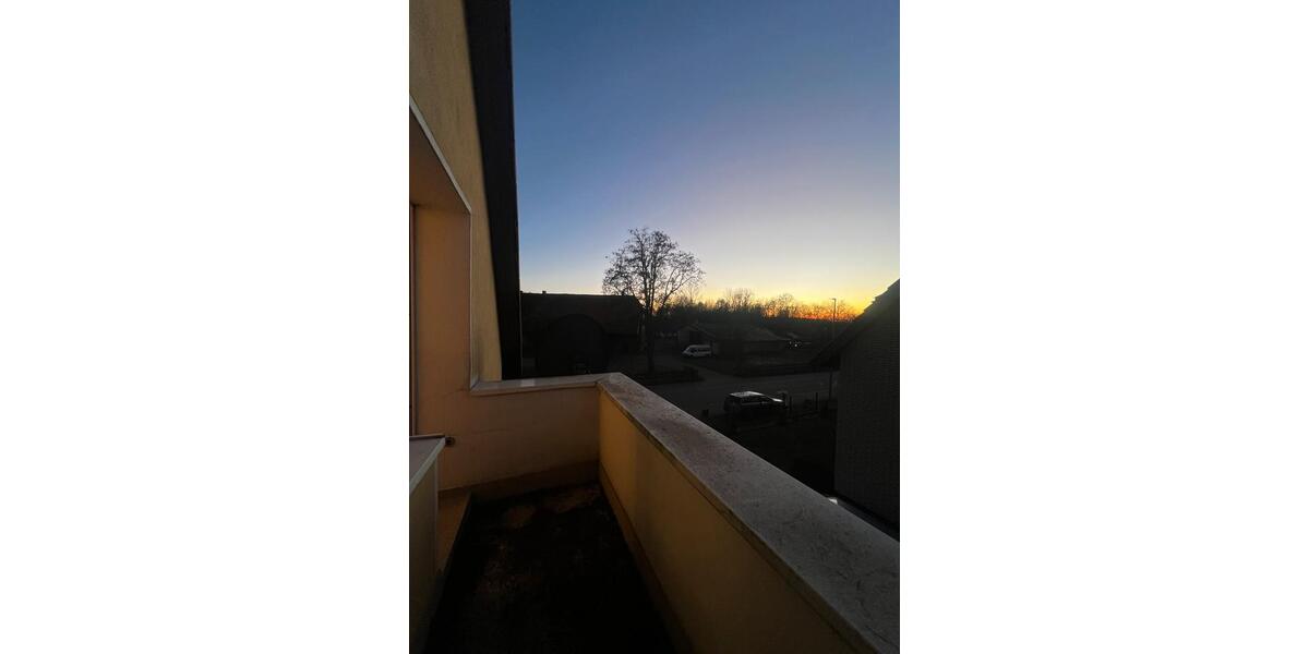 Großzügige 4Zimmer-Maisonettewohnung mit Balkon und Einbauküche 4 zimmer