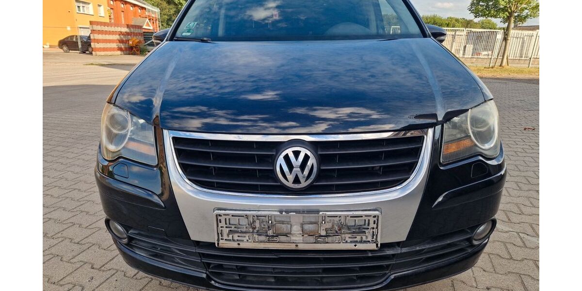 VW Touran 243.886 km 3.900 &euro; Bochum 44805