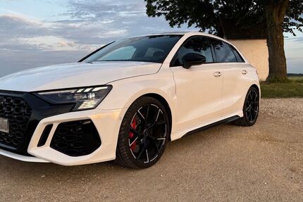 Audi RS3 28.500 km 56.500 &euro; Eitensheim 85117