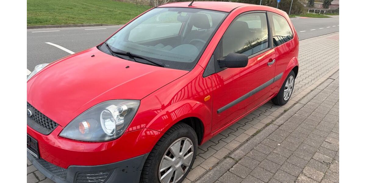 Ford Fiesta 141.000 km 1.600 &euro; Vechta 49377
