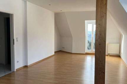 Wohnung Zwickau Marienthal Ost - 3 Zimmer, 84 m&sup2;, 125.000&euro; | Angebot:26243911