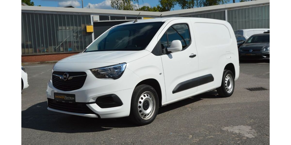 Opel Combo 104.000 km 10.490 € Nürnberg 90469