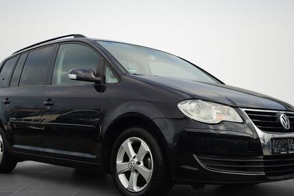 VW Touran 228.784 km 4.999 &euro; Wittenburg 19243