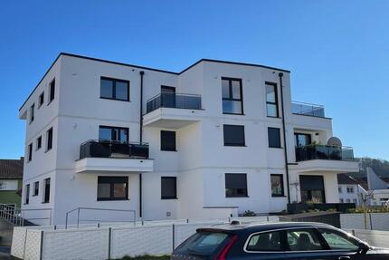 Haus Homburg - 3 Zimmer, 125 m&sup2;, 1.340&euro; | Angebot:25405542