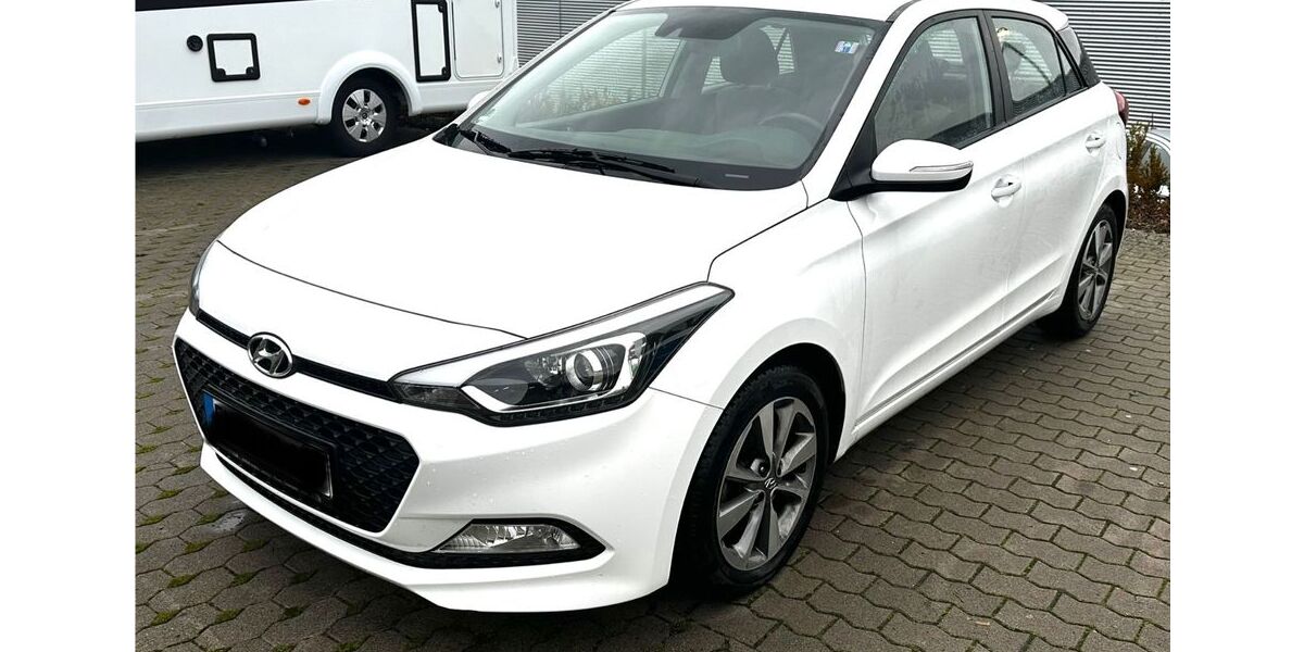 Hyundai i20 72.000 km 8.800 &euro; Rettershain 56357