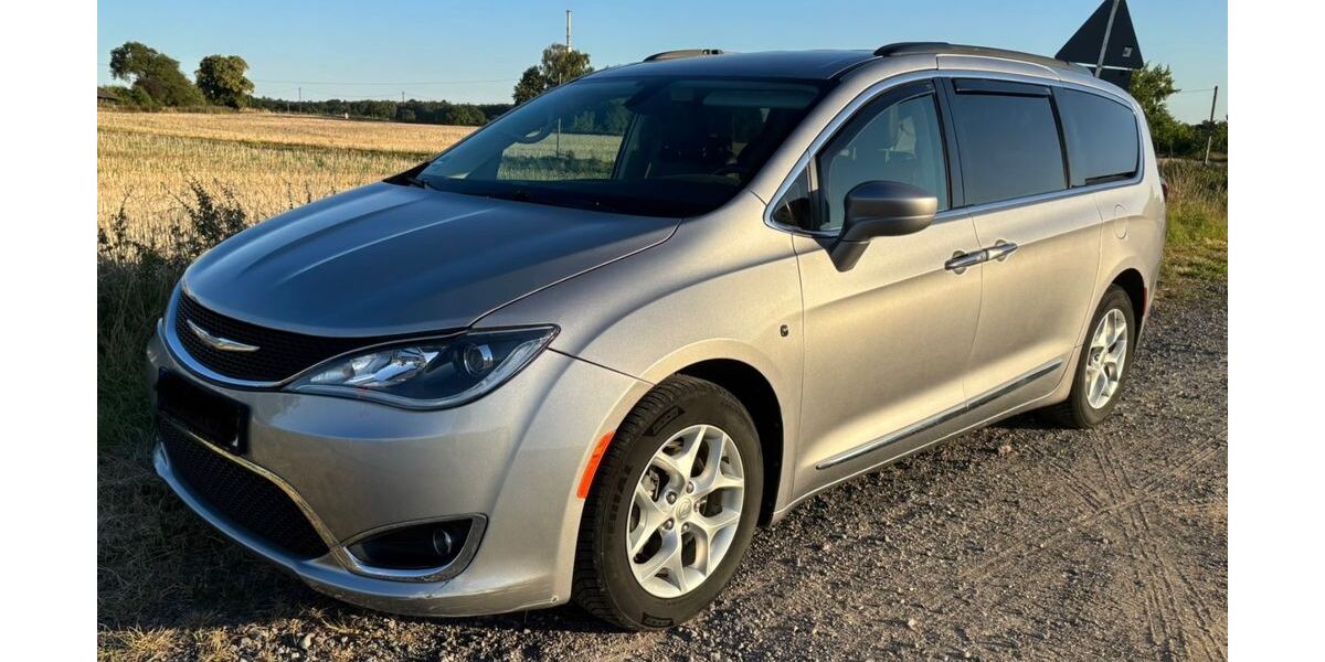Chrysler Pacifica 137.000 km 18.500 &euro; Alfter 53347
