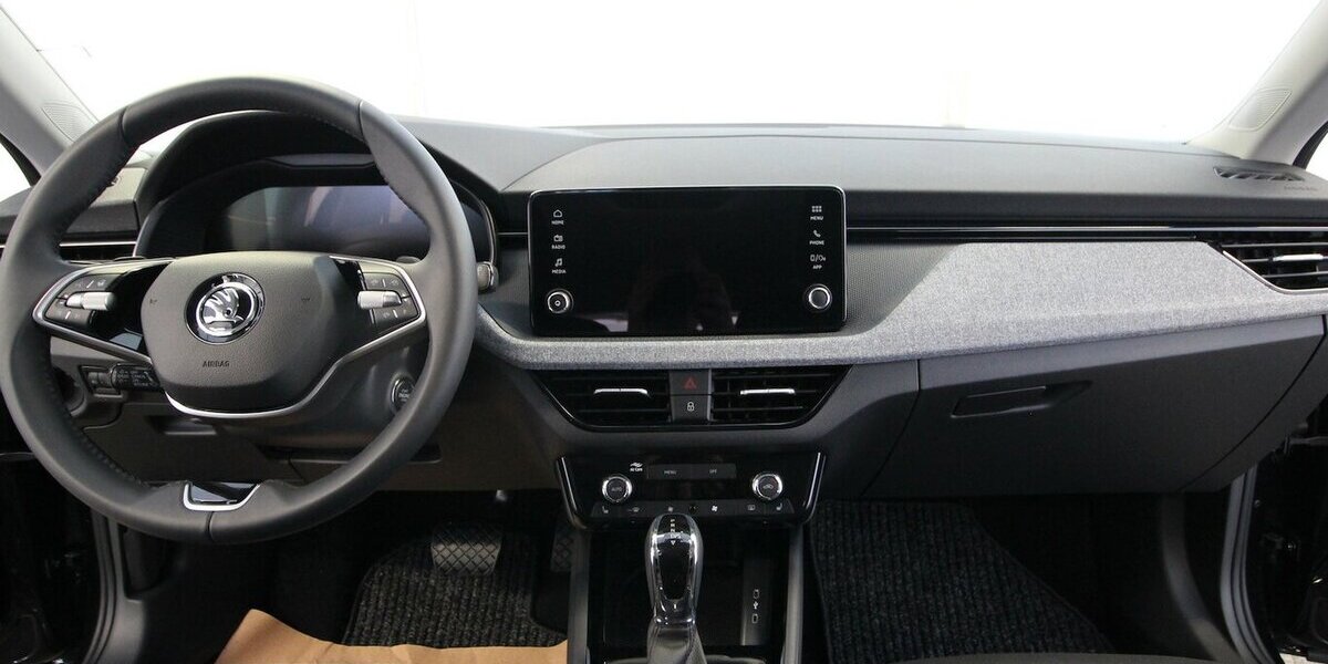 Skoda Kamiq TSI OPF 7-DSG Selection LED+KAMERA+ACC 8.634 km 21.900 &euro; Hagenow 19230