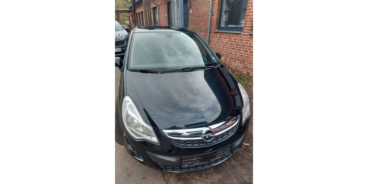 Opel Corsa 134.118 km 3.850 &euro; Lauenburg 21481