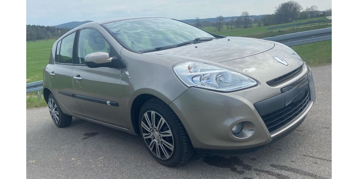Renault Clio 119.000 km 3.450 &euro; Altendorf 92540