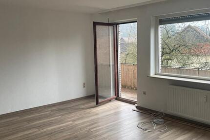 Wohnung 2 Zimmer, Küche, Bad, Balkon, Keller, renoviert 2 zimmer