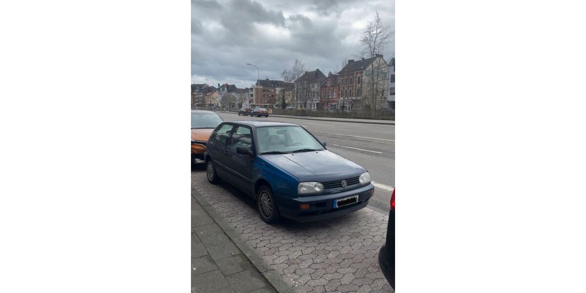 VW Golf 181.000 km 2.000 &euro; Reinfeld 23858