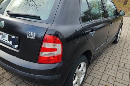 Skoda Fabia 97.000 km 2.500 &euro; Fulda 36043