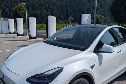Tesla Model Y 53.000 km 30.900 &euro; Postbauer-Heng 92353