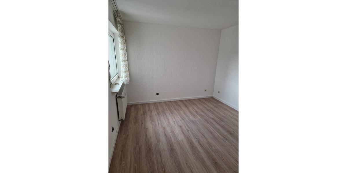 Dachgeschoßwohnung Arnsberg Obereimer - 3 Zimmer, 71 m&sup2;, 550&euro; | Angebot:26041000