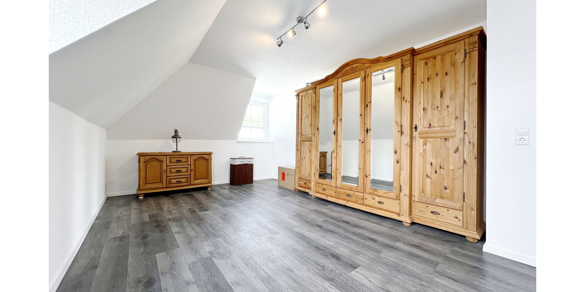 Eleganz trifft Wohlfühlatmosphäre – Ihr neues Zuhause wartet - Einfamilienhaus Hohenlockstedt | Angebot:25365923