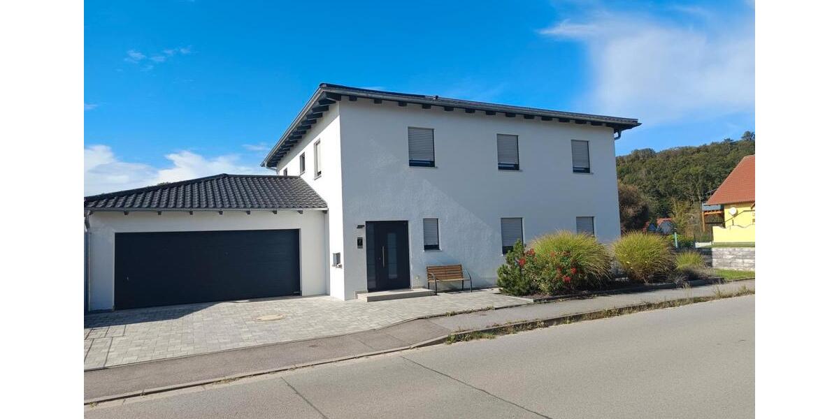 Einfamilienhaus Teublitz - 7 Zimmer, 218 m&sup2;, 749.000&euro; | Angebot:26043067