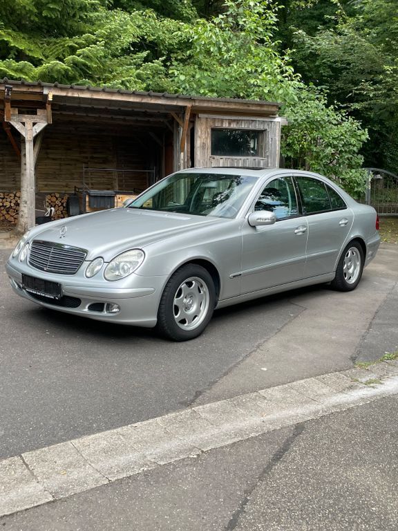 Mercedes-Benz E 200 88.000 km 8.500 € Nörtershausen pfaffenheck 56283