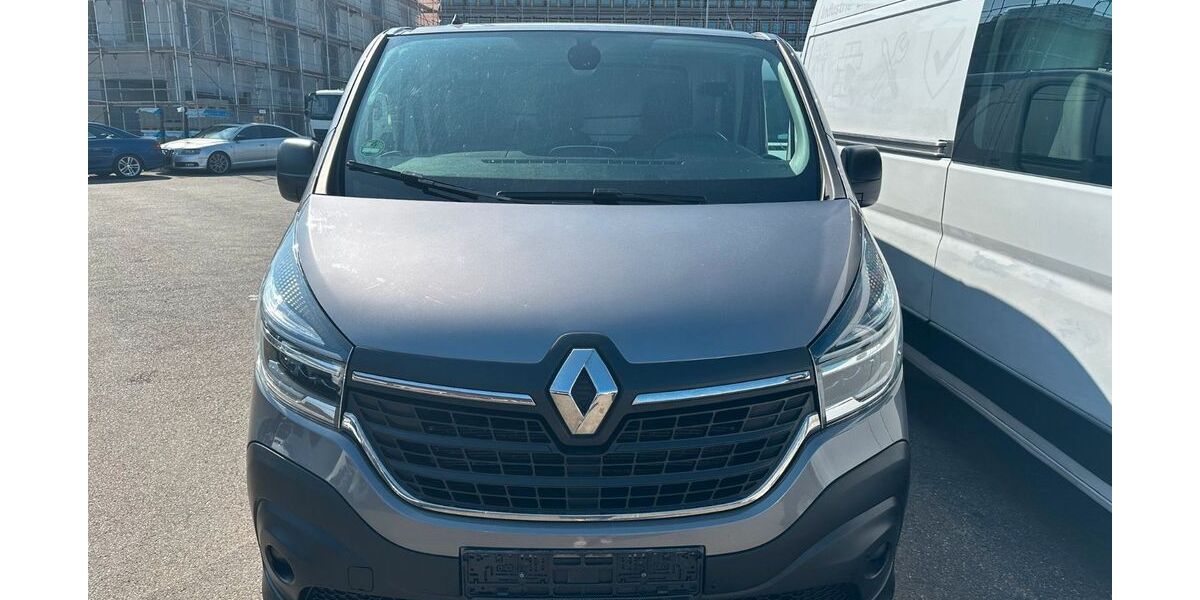 Renault Trafic 168.978 km 17.180 € Reutlingen 72766