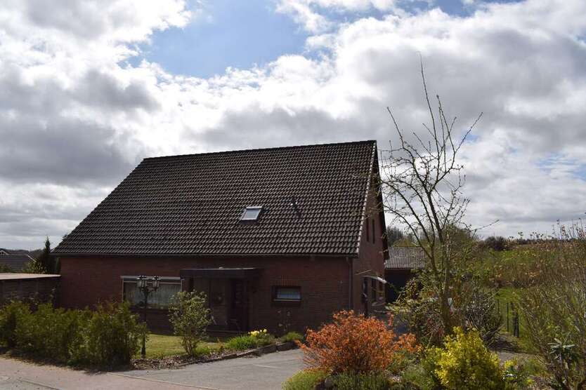 Haus zum Kaufen in Mörel 260.000 € 225 m²