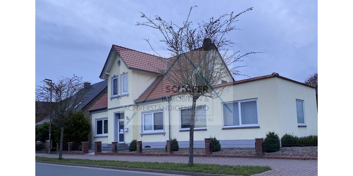 Erdgeschoßwohnung Bassum - 6 Zimmer, 180 m&sup2;, 850&euro; | Angebot:25567923