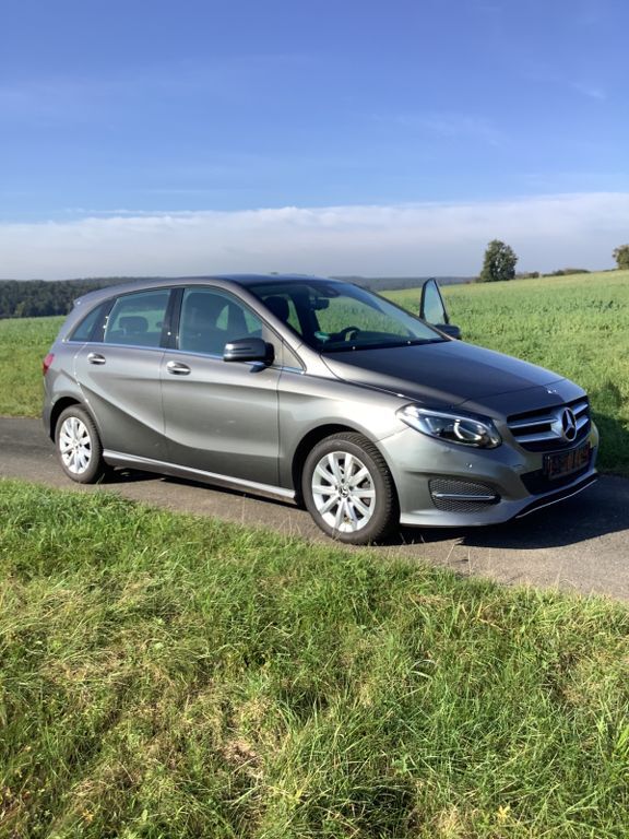 Mercedes-Benz Andere 44.069 km 16.999 € Schönbrunn 96185