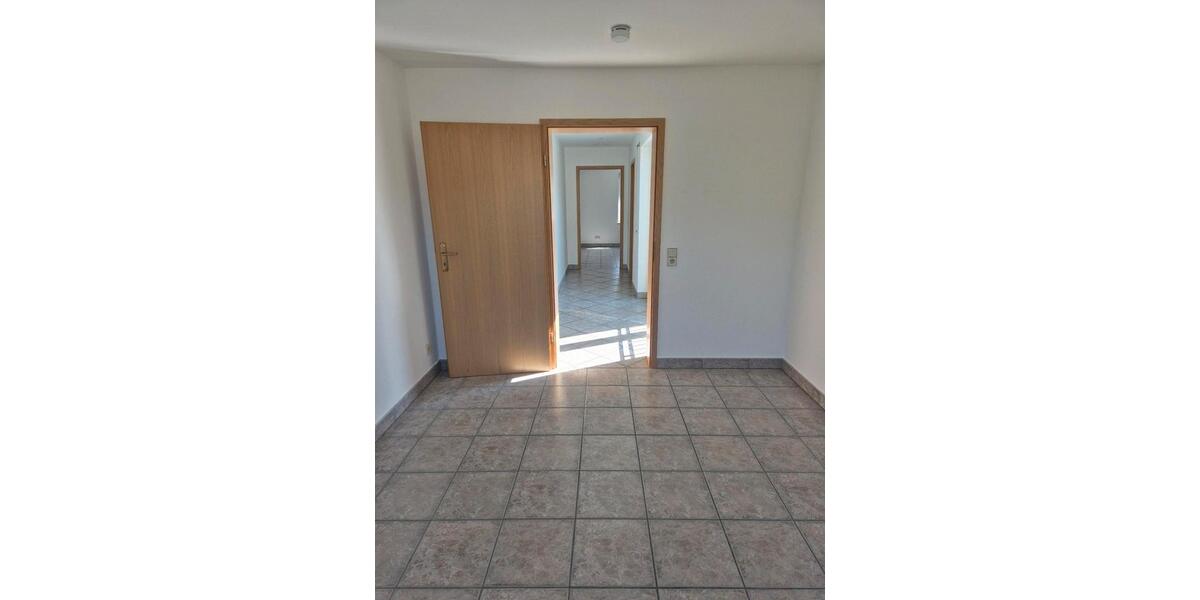 Etagenwohnung Schopfheim - 3 Zimmer, 80 m&sup2;, 269.000&euro; | Angebot:26692581
